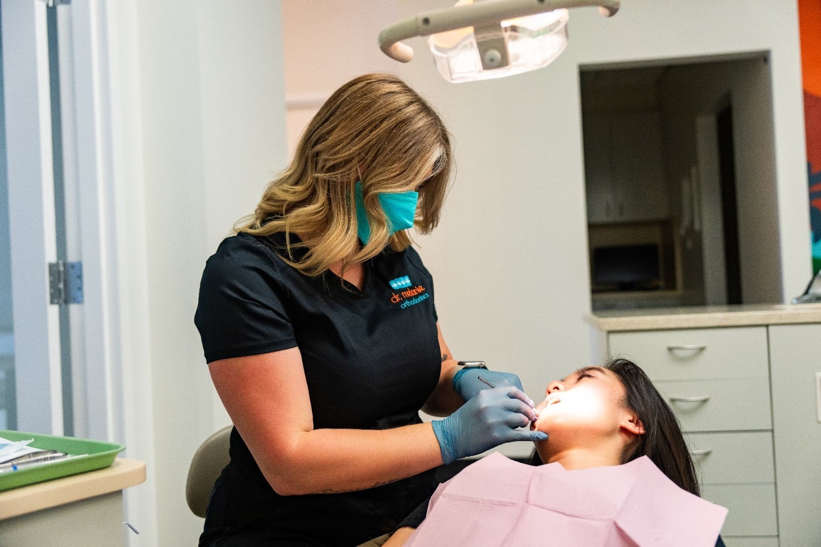 A Beginner&rsquo;s Guide To Clear Braces